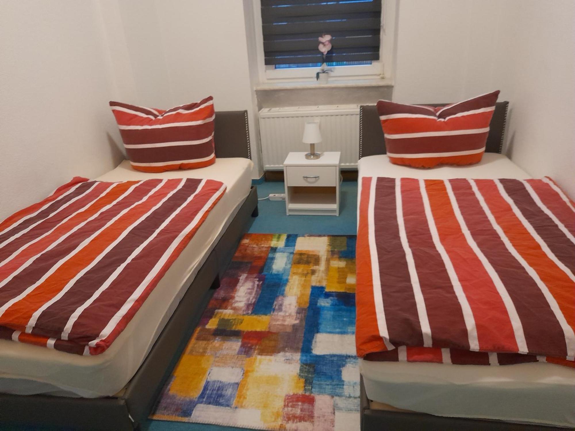 70 Qm Ferienwohnung Mit 2 Schlafzimmern ツウィッカウ エクステリア 写真